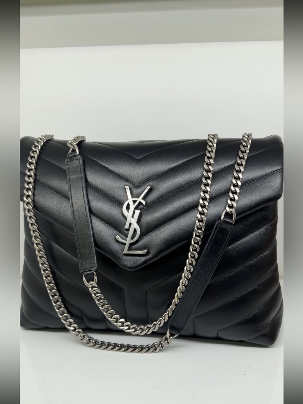Saint Laurent Loulou Large Shoulder Bag – Black Leath - Picture 3 of 3